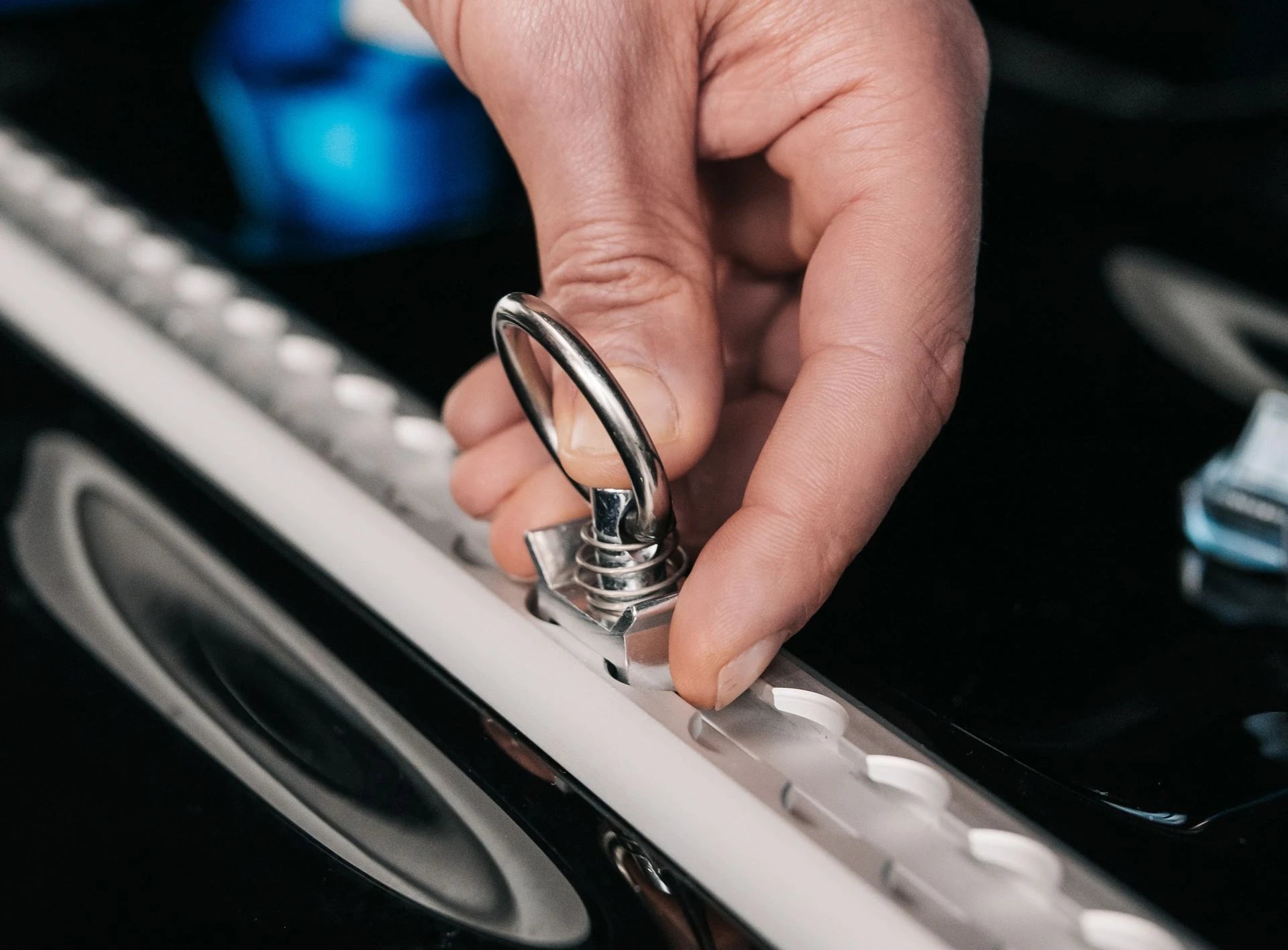 Öse für Airline-Schienensystem